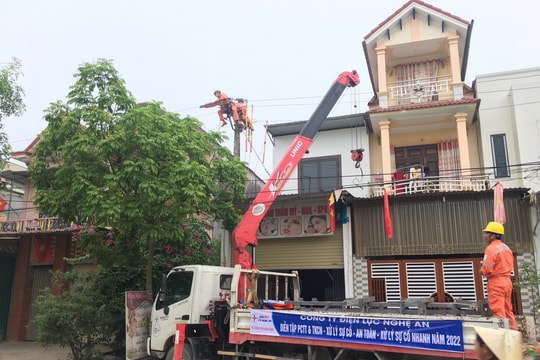 Công ty Điện lực Nghệ An: Diễn tập phòng chống thiên tai, xử lý sự cố an toàn lưới điện năm 2022