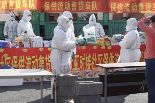 Trung Quốc phong tỏa 27 thành phố vì lo ngại dịch Covid-19 bùng phát