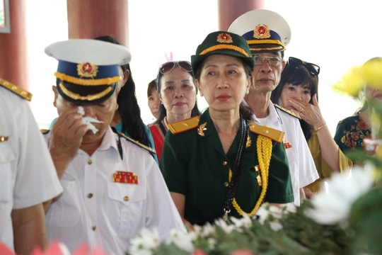 Nhiều cựu thanh niên xung phong hành hương  về Khu Di tích lịch sử Truông Bồn trong dịp lễ