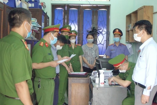 2 công chức xã ở Nghệ An bị khởi tố về tội ‘Lạm dụng chức vụ quyền hạn chiếm đoạt tài sản’