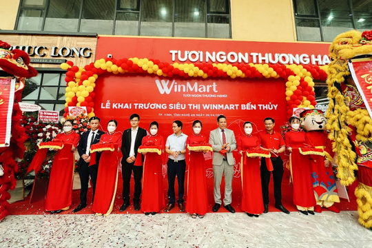 Tưng bừng khai trương, WinMart Bến Thủy dành tặng khách hàng loạt ưu đãi hấp dẫn