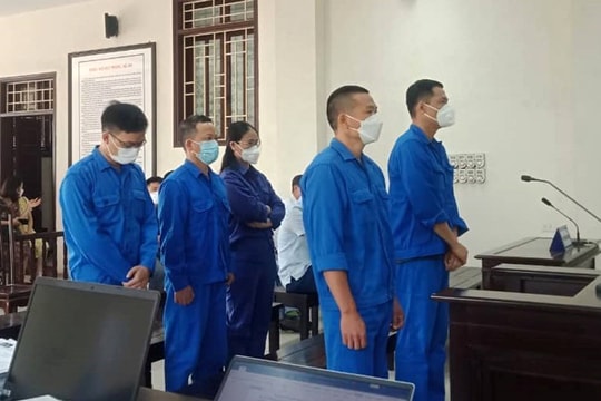 5 cựu công an và kiểm sát viên bị phạt tù