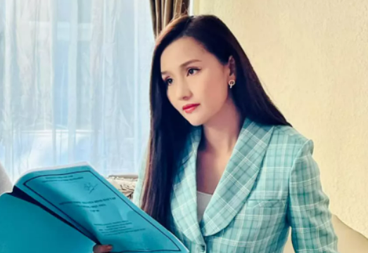 Lã Thanh Huyền chịu chơi, đặt 100 bộ váy thiết kế riêng cho vai diễn mới