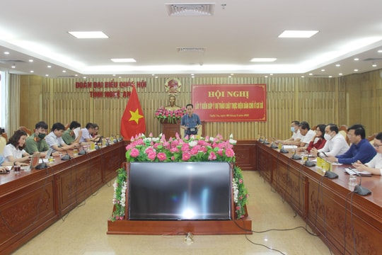 Đoàn ĐBQH tỉnh lấy ý kiến góp ý dự thảo Luật Thực hiện dân chủ ở cơ sở