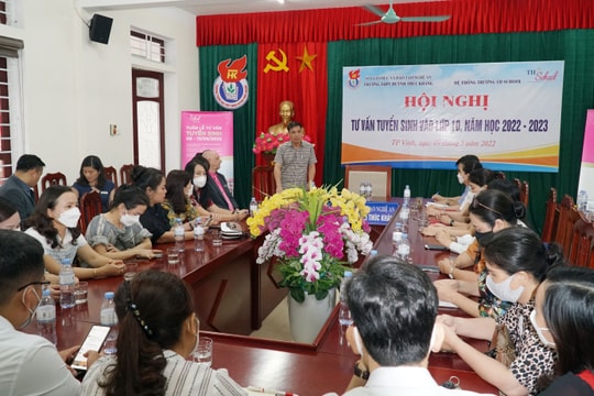 Trường THPT Huỳnh Thúc Kháng giới thiệu chi tiết mô hình lớp tiên tiến và lớp TH School 