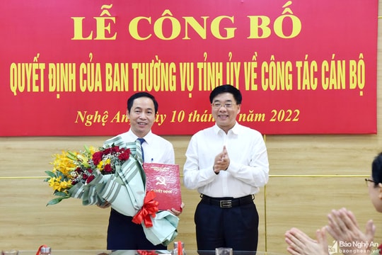 Công bố, trao Quyết định điều động, bổ nhiệm Phó Ban Tổ chức Tỉnh ủy Nghệ An