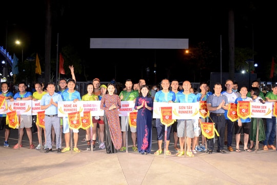 Khai mạc Giải Half Marathon thành phố Vinh mở rộng lần thứ nhất - năm 2022