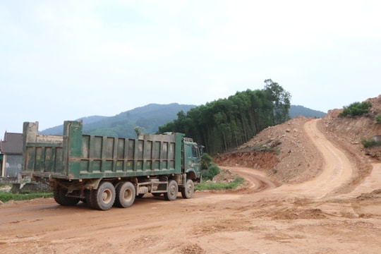  Gấp rút giải quyết những vướng mắc để bàn giao mặt bằng sạch cho cao tốc Bắc- Nam 