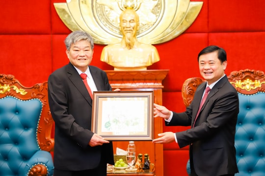 Tạo điều kiện thuận lợi để Tập đoàn Quốc tế Ju Teng và các nhà cung ứng triển khai dự án hiệu quả