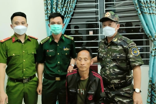 Bắt đối tượng mua bán ma túy mang theo vũ khí nóng