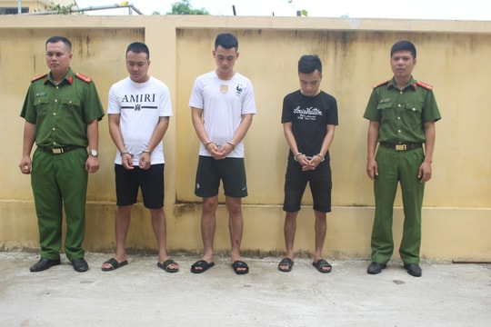 Bắt nhóm đối tượng chuyên cung cấp ma túy cho các đối tượng 'bay lắc'