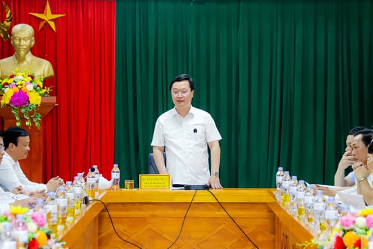 Chủ tịch UBND tỉnh: Phát triển huyện Tương Dương dựa trên 2 yếu tố sinh thái và sinh kế bền vững