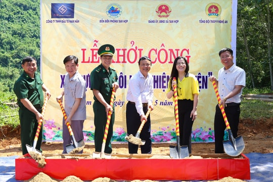 Đồn Biên phòng Tam Hợp khởi công xây dựng nhà Thiện nguyện 'Ai cần đến lấy - Ai có sẻ chia' 