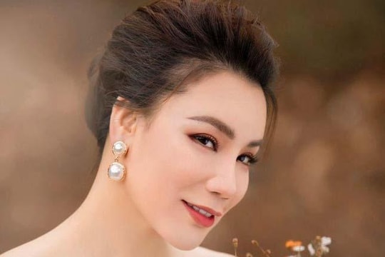 Ca sĩ Hồ Quỳnh Hương thay đổi chóng mặt sau hơn 10 năm ở ẩn