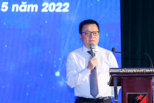 Tổng Biên tập Báo Nhân Dân: 'Báo chí bắt buộc phải chuyển đổi số, nếu không muốn bị tụt hậu'