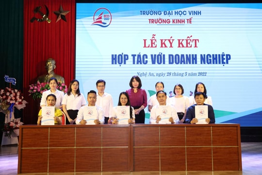 Trường Kinh tế - Đại học Vinh ra mắt mạng lưới doanh nghiệp hợp tác đào tạo