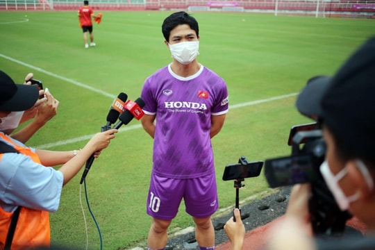 Công Phượng nói gì về việc Tuấn Anh, Xuân Trường vắng mặt ở ĐT Việt Nam? Báo Thái tin Thái Lan sớm qua mặt Việt Nam ở BXH FIFA