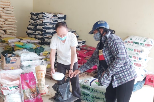 Phát hiện, xử lý nhiều cơ sở kinh doanh phân bón kém chất lượng