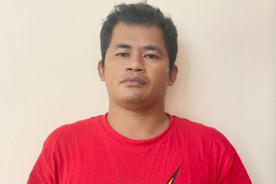 Gã xe ôm trộm balô nhiều tài sản của du khách nước ngoài