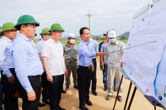 Chủ tịch UBND tỉnh Nguyễn Đức Trung kiểm tra tiến độ một số công trình, dự án trọng điểm