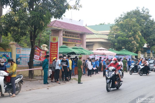 Sáng nay, gần 40.000 thí sinh Nghệ An chính thức tham dự Kỳ thi vào lớp 10
