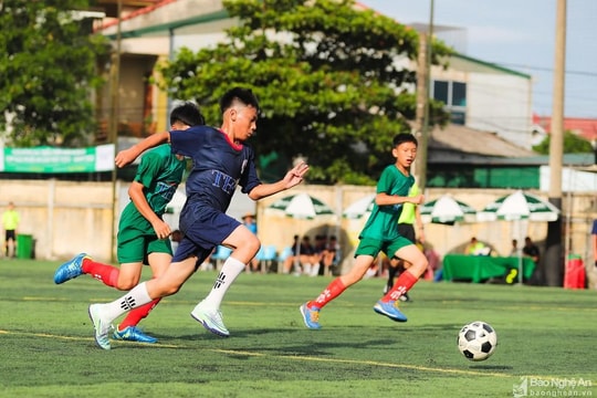 Tổng hợp những bàn thắng ấn tượng của các đội bóng đá thiếu niên tranh Cúp Báo Nghệ An