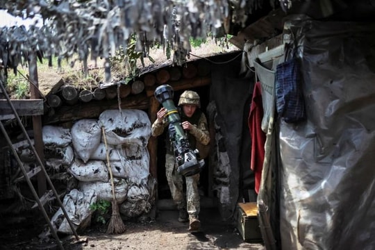 Nguyên nhân khiến phương Tây chia rẽ trong việc ủng hộ Ukraine đối phó Nga