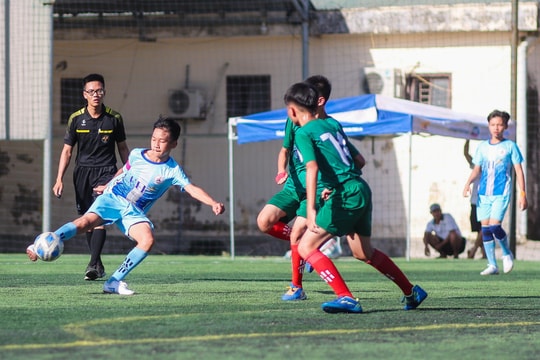 Chiến thắng trước Thiếu niên Quế Phong, Thiếu niên Quỳnh Lưu giành vé vào bán kết