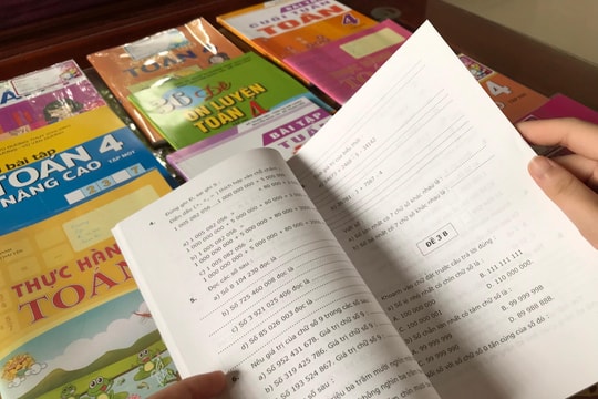 Nghệ An: Sách tham khảo đã 'len lỏi' vào danh mục sách giáo khoa của nhiều trường học