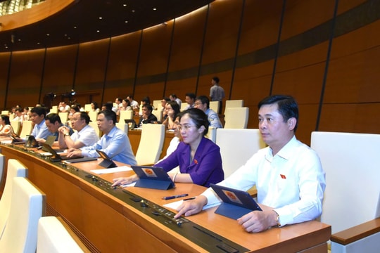 Quốc hội thông qua 2 dự án luật trong ngày làm việc thứ 18, Kỳ họp thứ 3