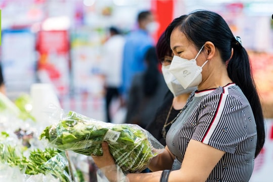 Người dân Nghệ An 'thích ứng' thế nào khi giá hàng hóa tăng theo giá xăng?