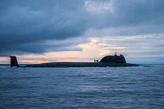 Tàu ngầm hạt nhân Hạm đội phương Bắc bắn tên lửa ở biển Barents