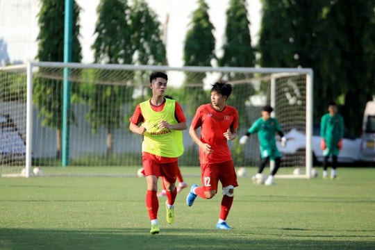 Chuyện Nguyễn Văn Trường, Khuất Văn Khang thi đấu ‘vượt cấp’