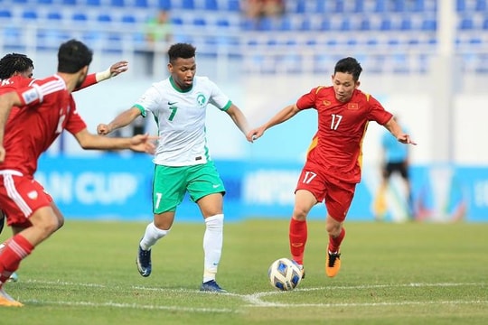 Đừng để bóng đá trẻ bất ngờ 'đứng sững' như thế!