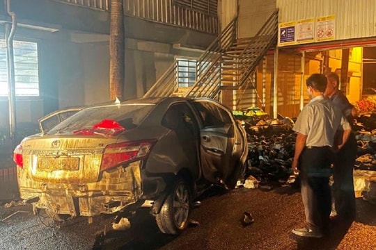 Mâu thuẫn với vợ, Phó Giám đốc tông xe cháy kho hàng, 4 người trọng thương 