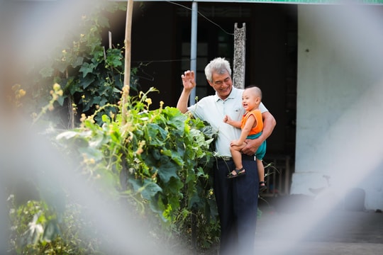 Hạnh phúc của gia đình 'tứ đại đồng đường'