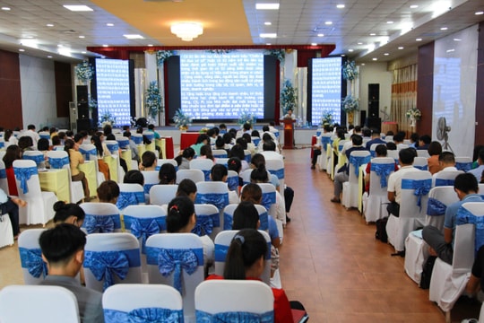 270 cán bộ, chuyên viên dự lớp tập huấn công tác thi đua - khen thưởng năm 2022