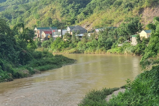 Nam sinh lớp 12 mất tích khi đi tắm sông