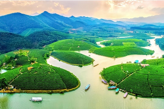 Nghệ An đẩy mạnh liên kết, hợp tác, khai thác tiềm năng phát triển các loại hình du lịch