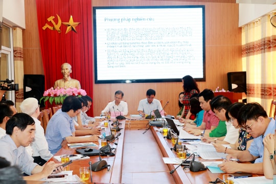 Hội thảo về vấn đề dân số với phát triển kinh tế - xã hội Nghệ An