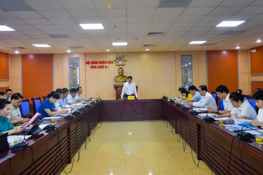 Ban Kinh tế - Ngân sách HĐND tỉnh thẩm tra các tờ trình, dự thảo Nghị quyết trình tại Kỳ họp thứ 7