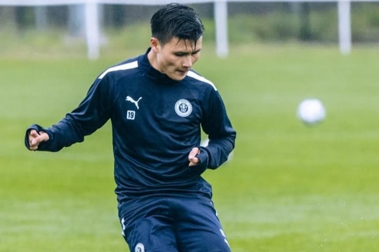 CĐV bản địa gọi tên Quang Hải trong buổi tập của Pau; Barca được 'bơm' 277 triệu USD