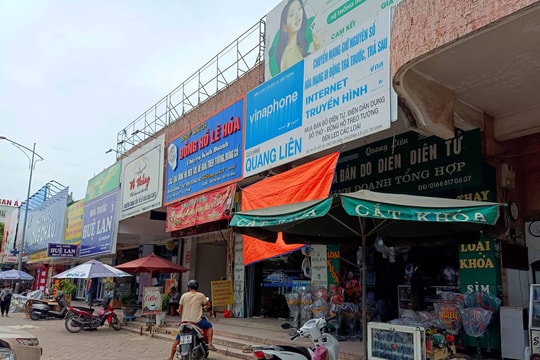 Tình trạng điện phập phù tại một số chợ ở Thành phố Vinh