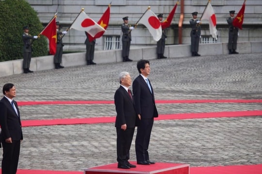 Abe Shinzo - vị Thủ tướng yêu Việt Nam từ đáy lòng