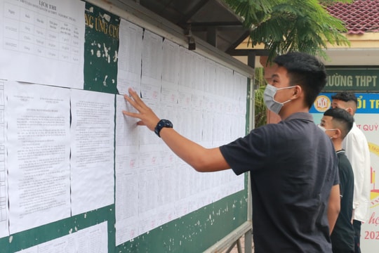 Từ ngày 11/7, Nghệ An bắt đầu duyệt tuyển sinh và công bố điểm chuẩn lớp 10