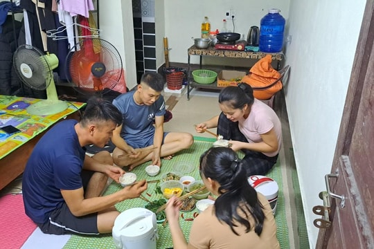 Ghi ở xóm trọ công nhân