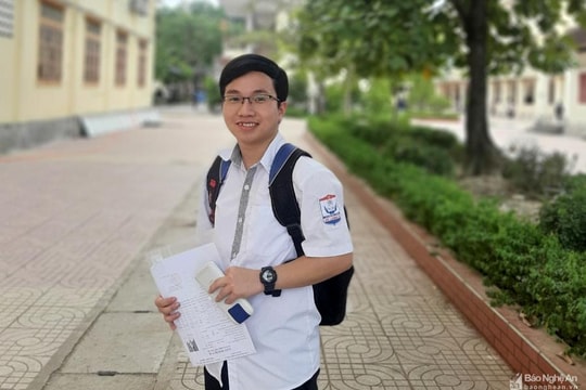 Nam sinh xứ Lường có điểm bài thi đánh giá năng lực cao ngất ngưởng