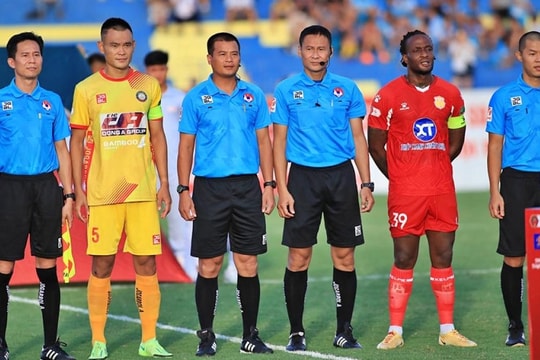 V-League và những sai sót đáng nói từ công tác trọng tài