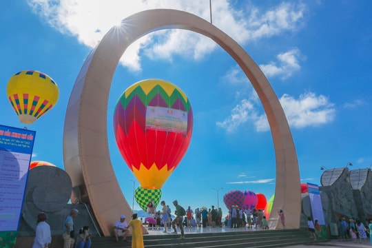 Ngày hội khinh khí cầu Cửa Lò hứa hẹn một sản phẩm du lịch ấn tượng