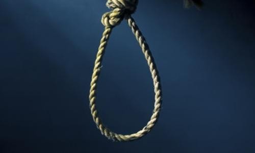 Phát hiện người đàn ông tử vong ở tư thế treo cổ trong rừng